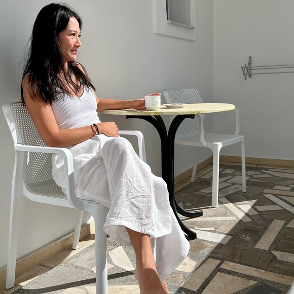 Meet your Posher, Liz - Picture 1 of 1